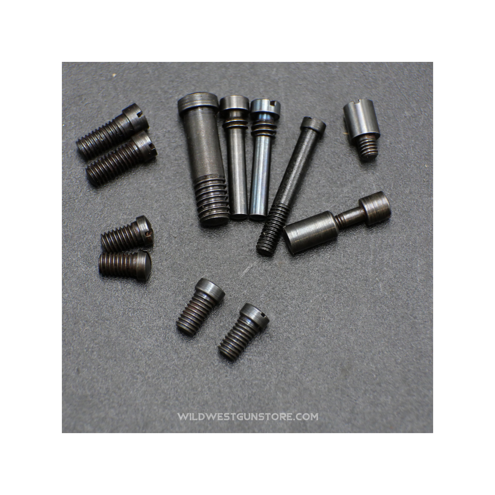 Lot 12 vis pour Colt de collection SAA Smokeless