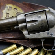 Colt Peacemaker 7"1/4 Single Action Army gravé de 1876