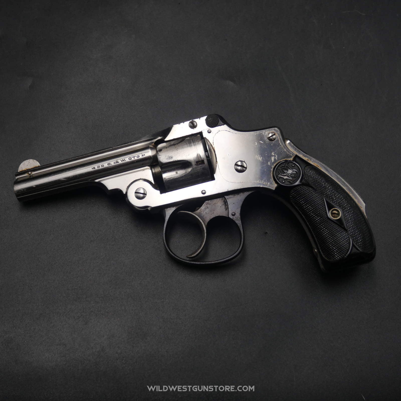 Classique revolver de collection Smith Wesson Hammerless Cal.32 excellent état