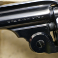 Mint Smith Wesson double Action Cal.38 5éme modèle et sa boite d'origine