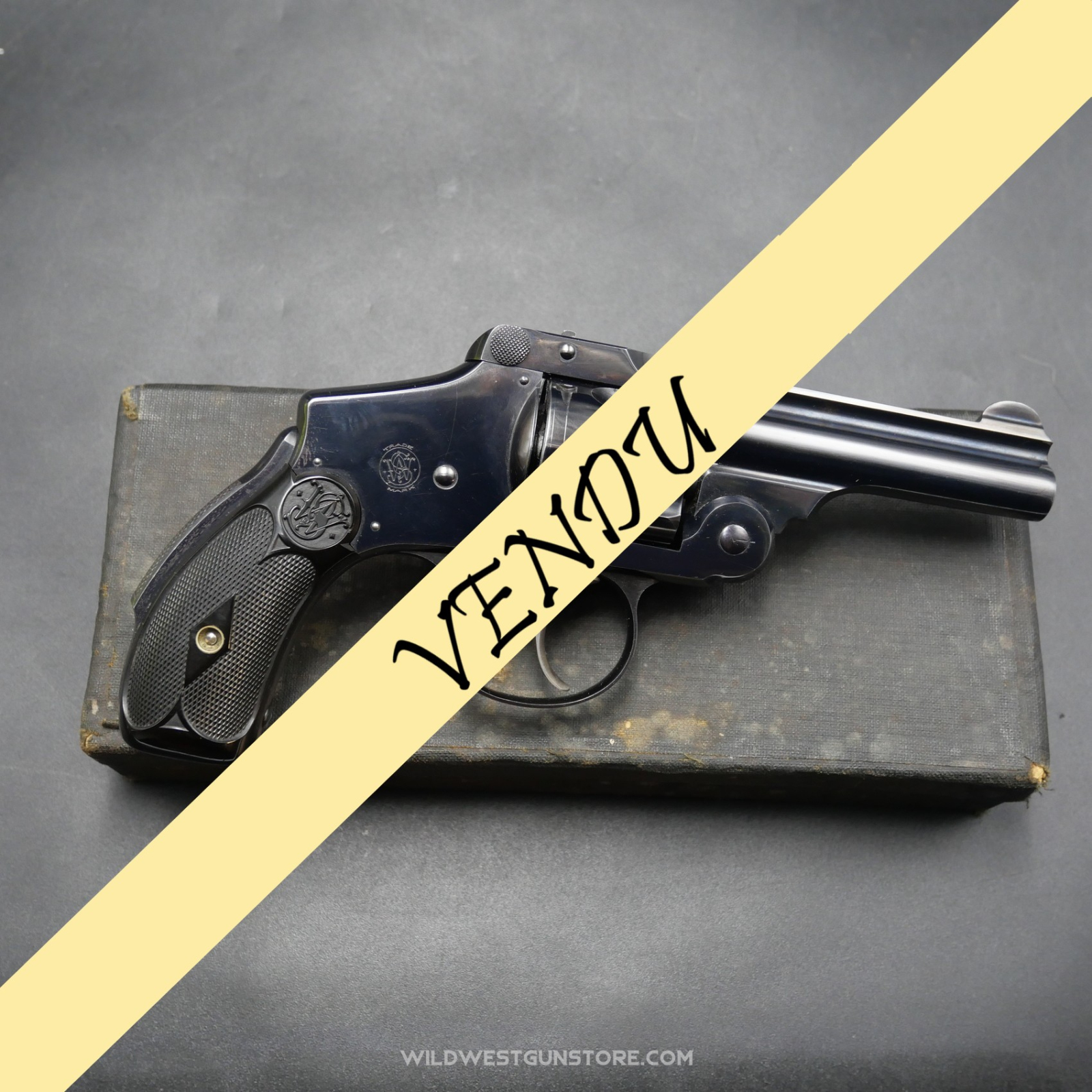 Mint Smith Wesson double Action Cal.38 5éme modèle et sa boite d'origine