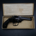 Mint revolver Smith Wesson cal. 32 double action 4th mod. et sa rare boite d'origine