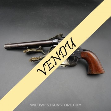 Colt 1873 7 1/2" SAA 44-40 et certificat d'origine Colt