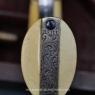 Colt 1859 gravé Gustave Young et son coffret