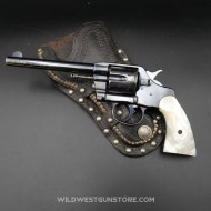 Superbe revolver Colt 1895 DA calibre .38 et plaquettes nacre