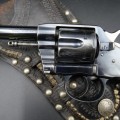 Superbe revolver Colt 1895 DA calibre .38 et plaquettes nacre