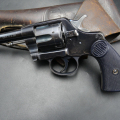 Revolver de dotation US Navy Colt DA canon miroir calibre 38, modèle 1892 New Army Navy