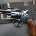Parfait Colt double action modèle 1895 canon miroir cal.38LC, arme de dotation US Army