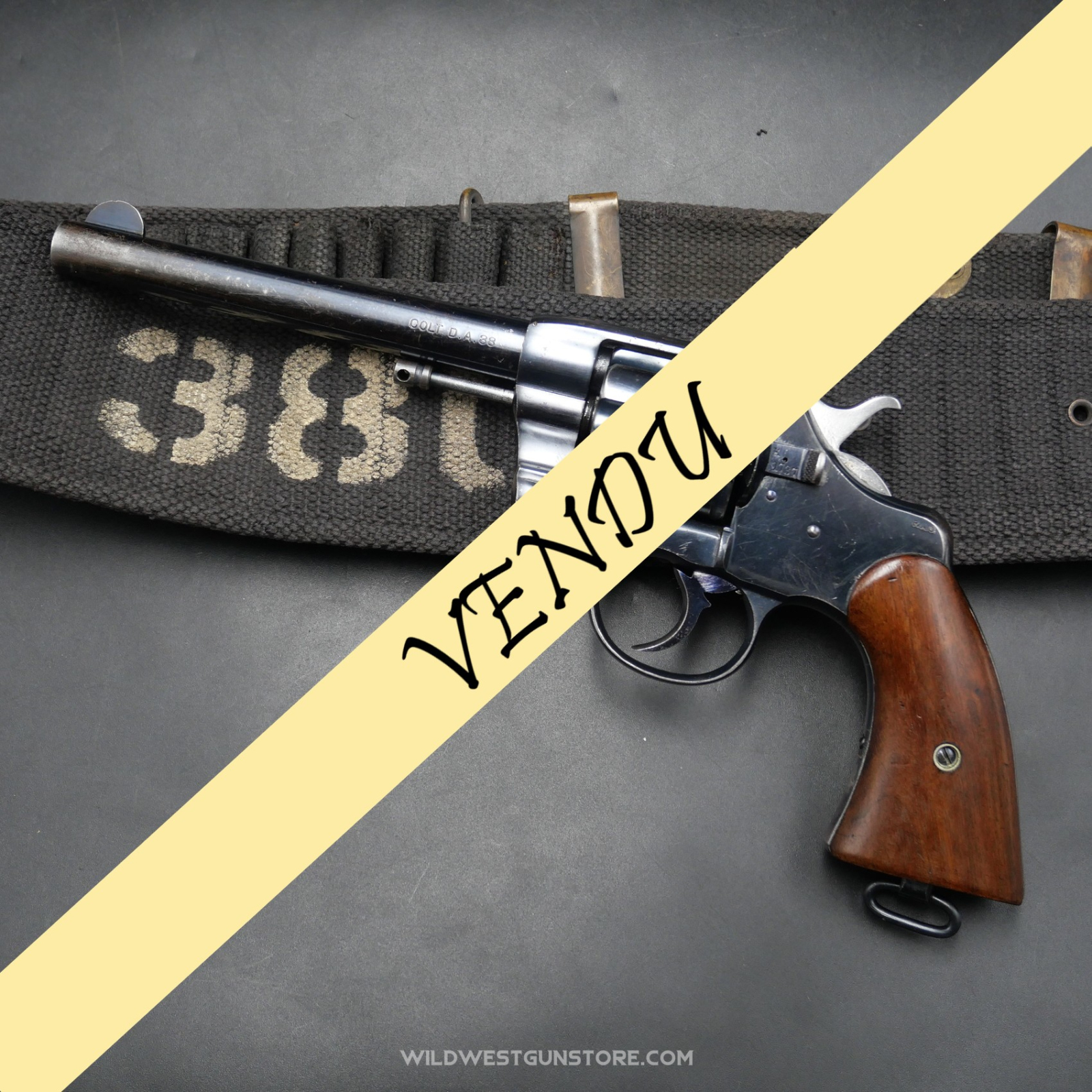 Parfait Colt double action modèle 1895 canon miroir cal.38LC, arme de dotation US Army
