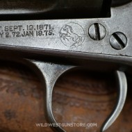 Colt 1873 Single Action Army 44WCF Six Shooter canon 4 3/4"
