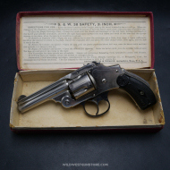Smith Wesson calibre 38 New departure et sa boite d'origine