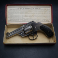 Smith Wesson calibre 38 New departure et sa boite d'origine