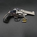Revolver nickelé Smith Wesson Hammerless calibre 38SW