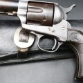 Colt Peacemaker calibre 45 canon 4''3/4 et lettre Colt