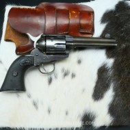 Colt Peacemaker Calibre 38-40 canon 4''3/4 excellent état