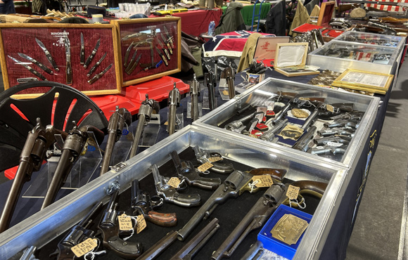 WILDWESTGUNSTORE À LA BOURSE AUX ARMES DE CINEY – DIMANCHE 26 AVRIL