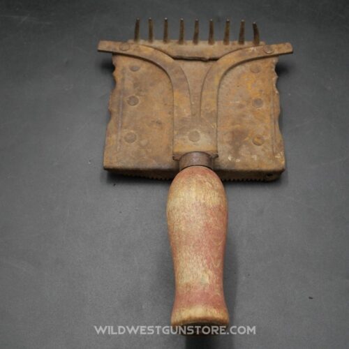 Brosse À Chevaux Manche Bois Rouge
