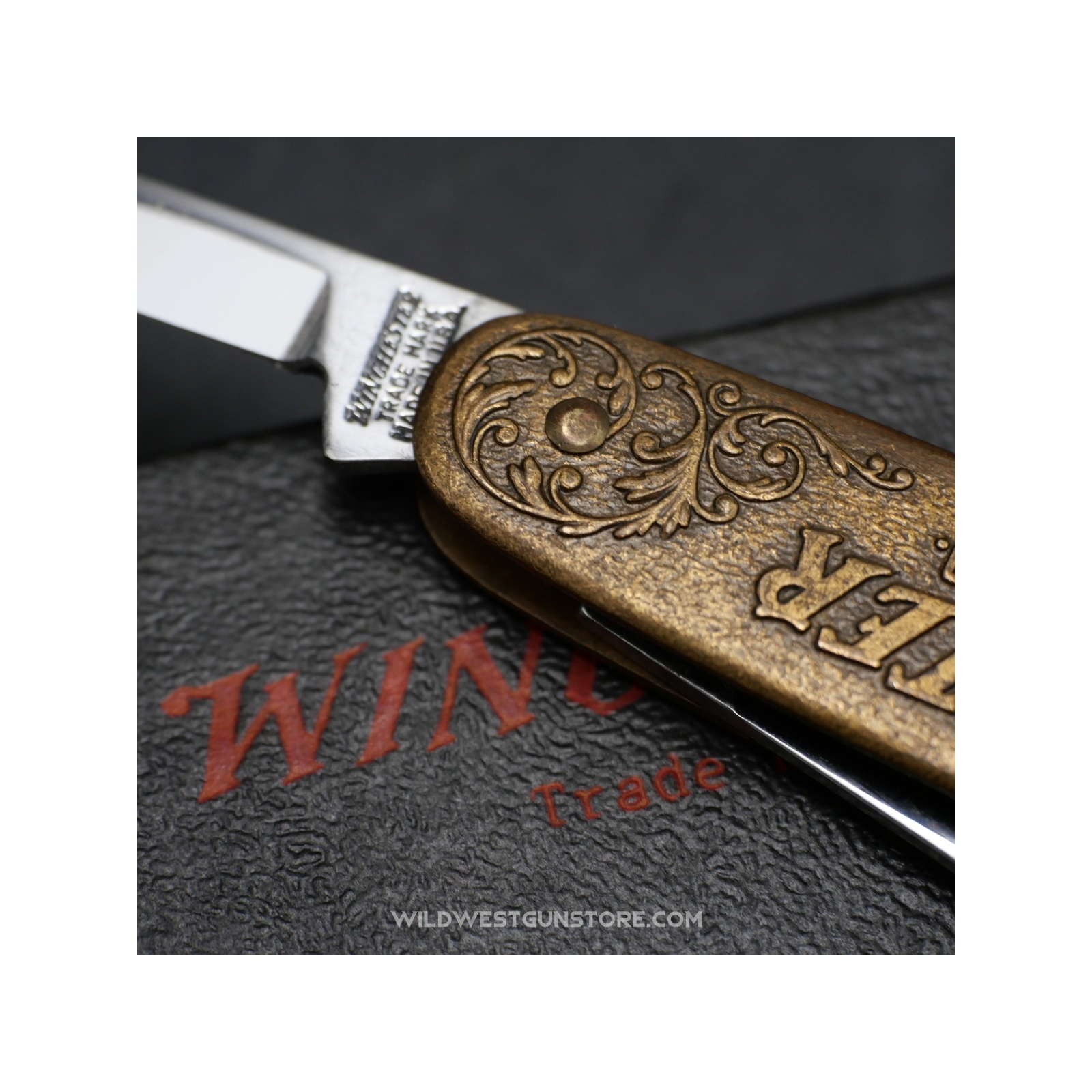 Couteau Winchester 1873 One Of Thousands Commémoratif