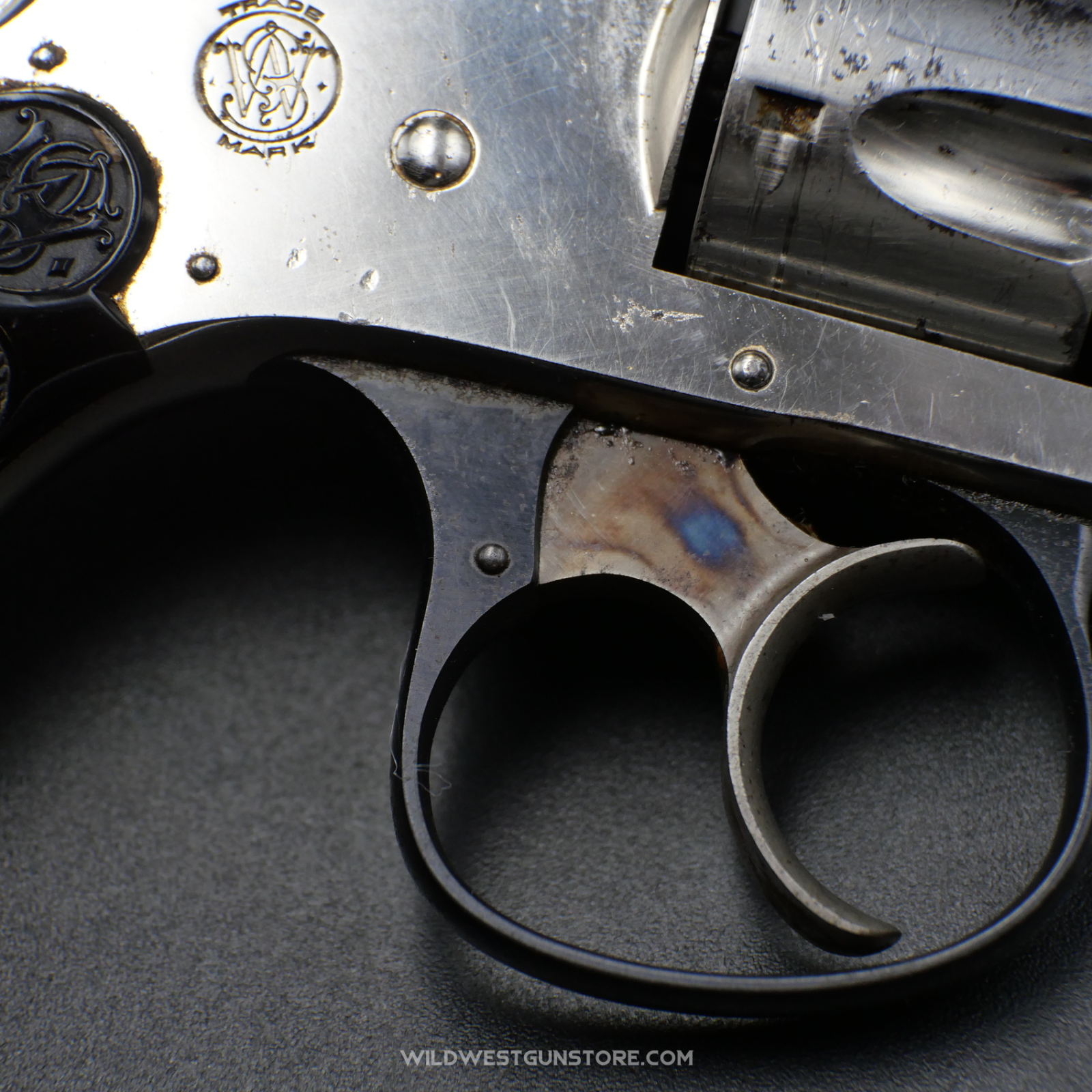 Classic Collectible Smith & Wesson Hammerless Revolver, .32 Caliber – Excellent Condition