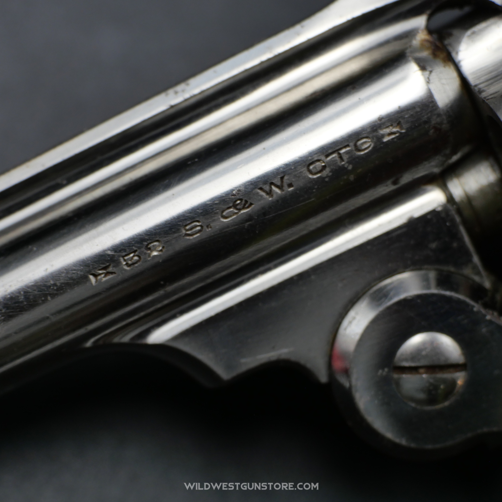 Classic Collectible Smith & Wesson Hammerless Revolver, .32 Caliber – Excellent Condition