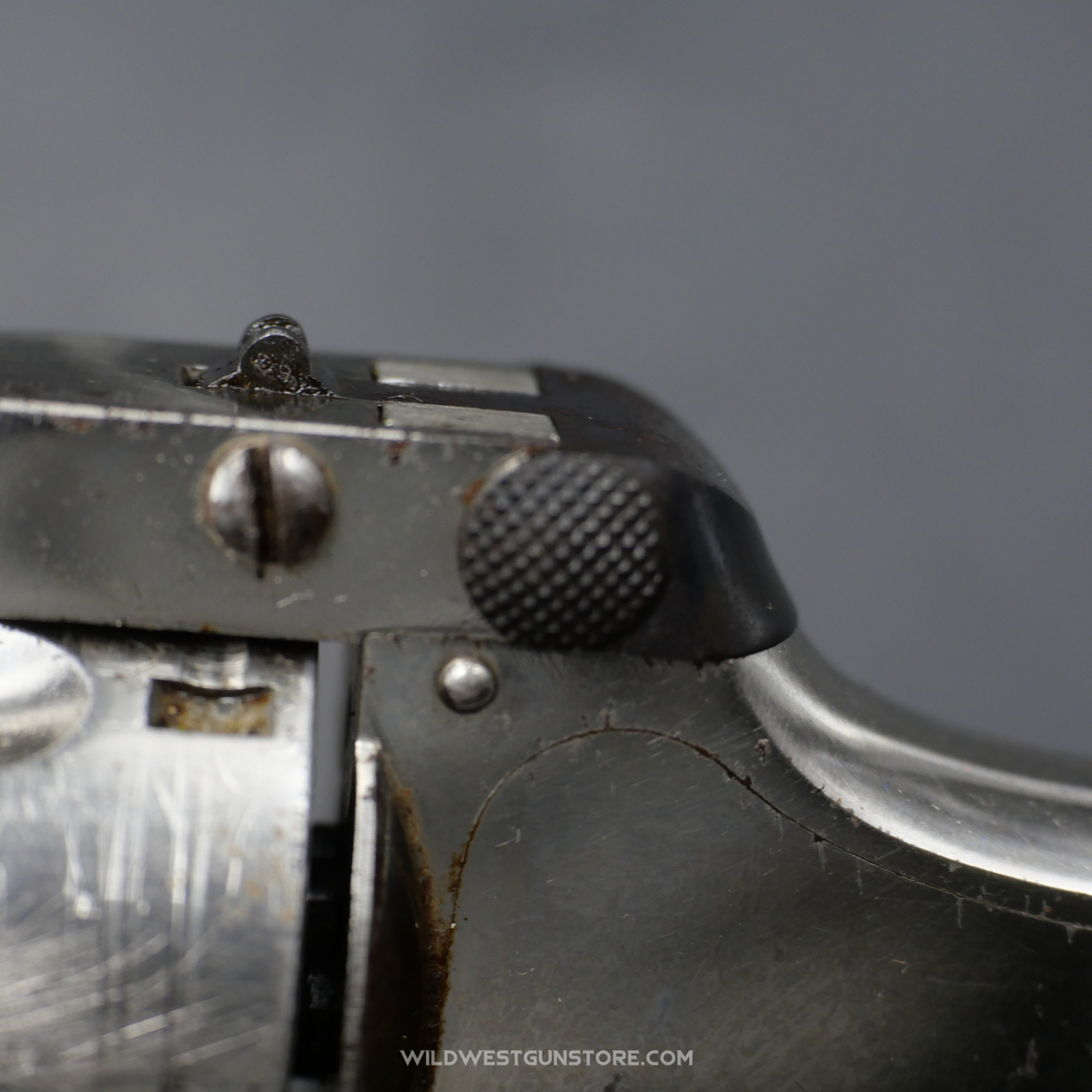 Classic Collectible Smith & Wesson Hammerless Revolver, .32 Caliber – Excellent Condition
