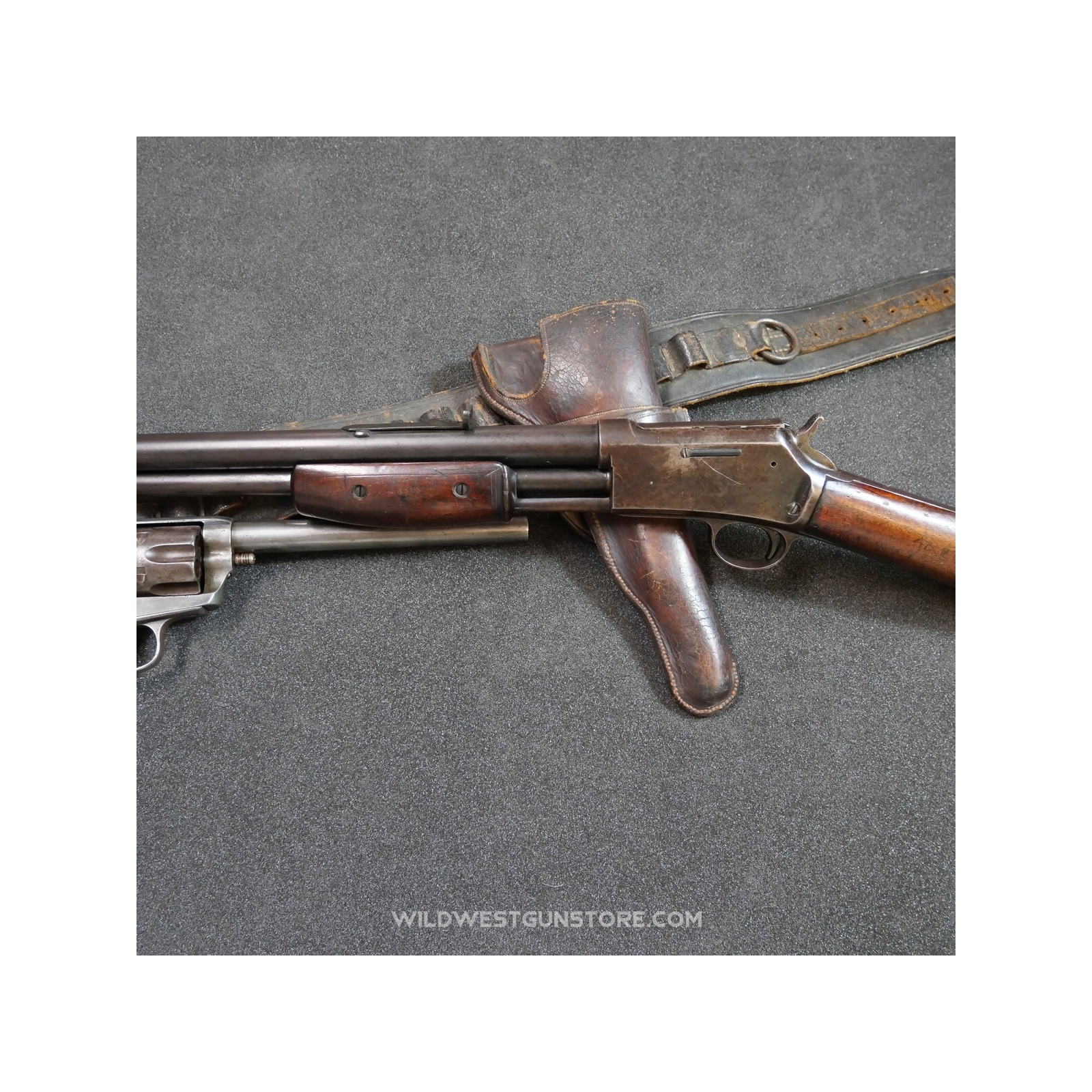 Colt Lightning CLMR Calibre 38-40 Fabrication Tardive