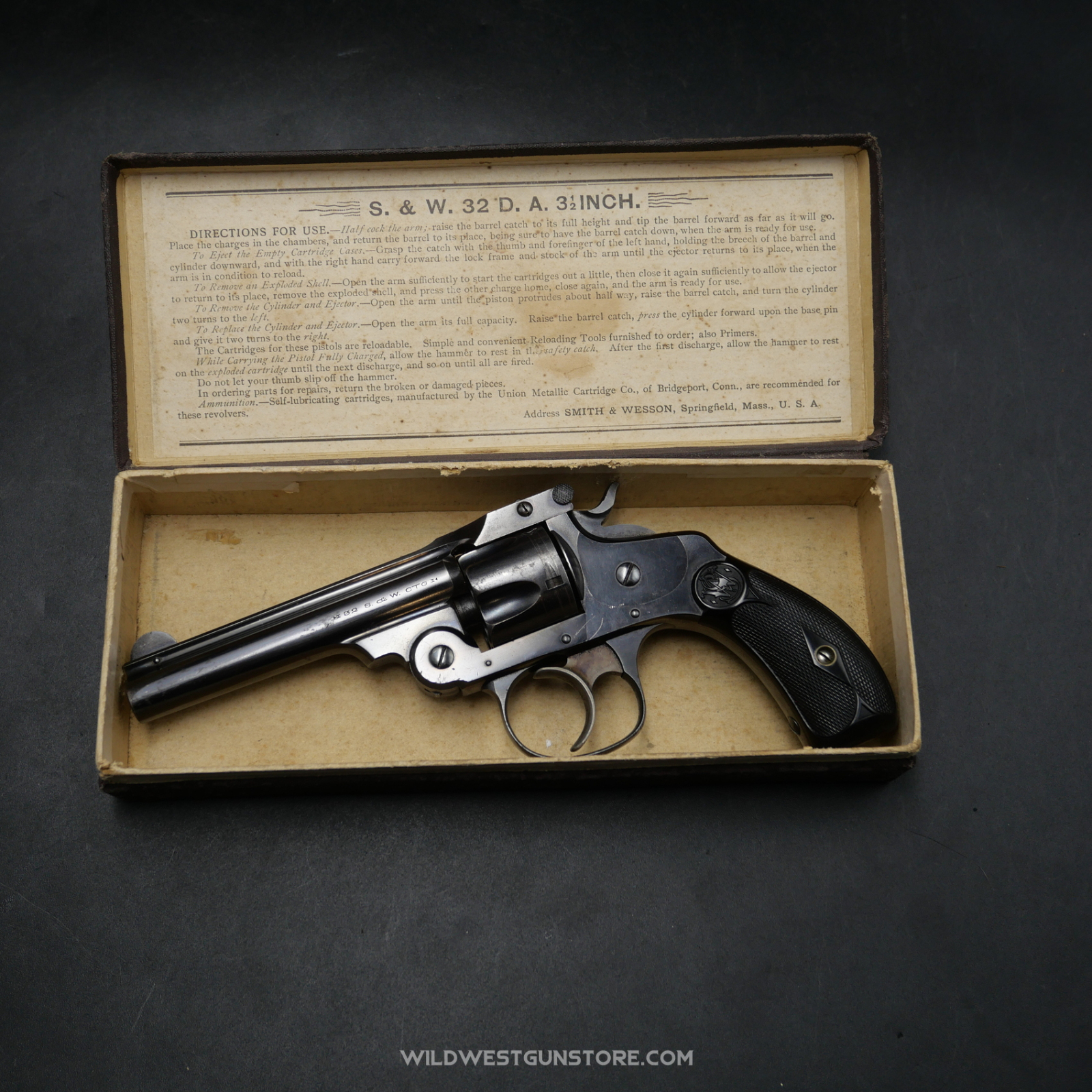 Mint Revolver Smith Wesson Cal. 32 Double Action 4th Mod. Et Sa Rare Boite D'origine