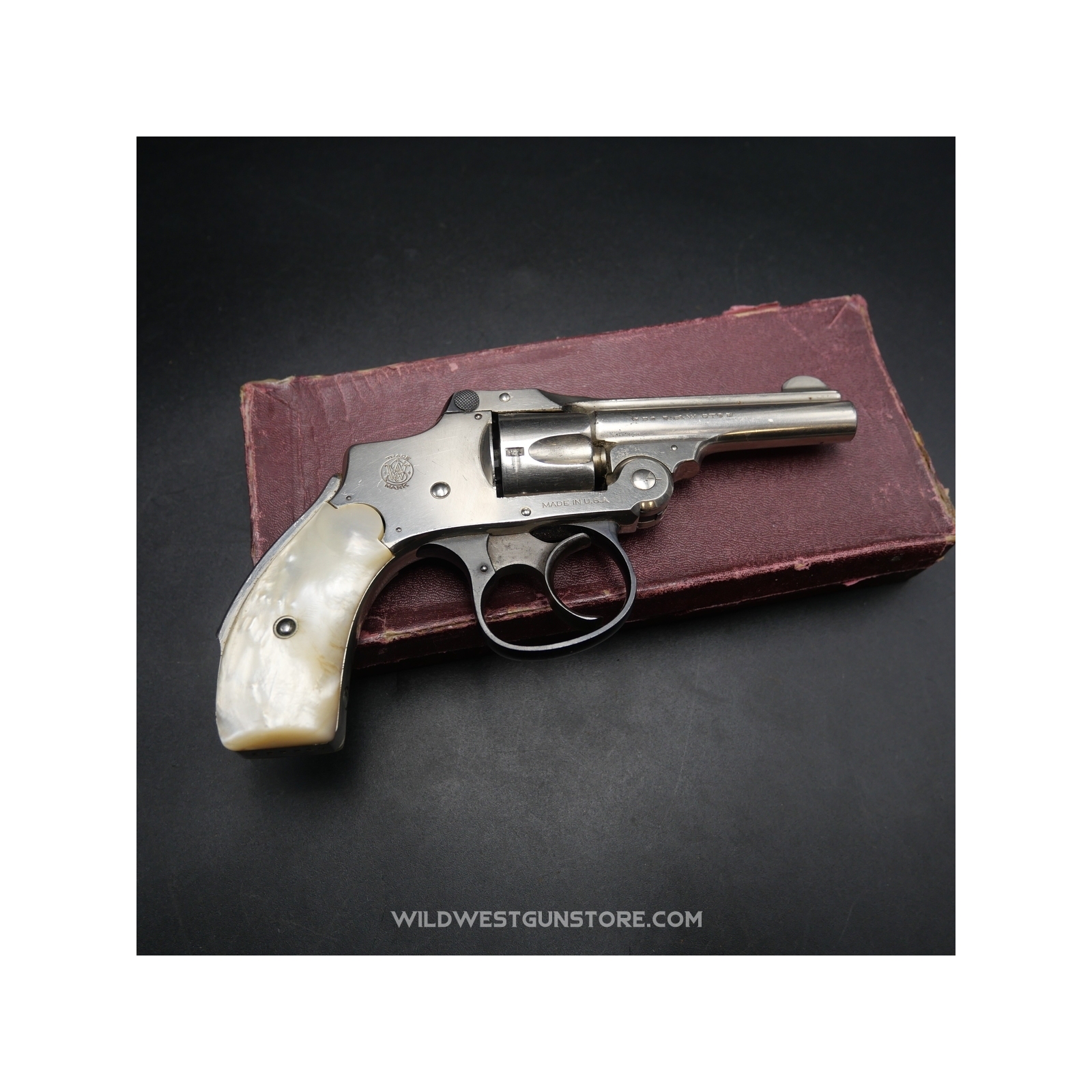 Revolver Smith Wesson DA Calibre 32SW Coffret D'origine