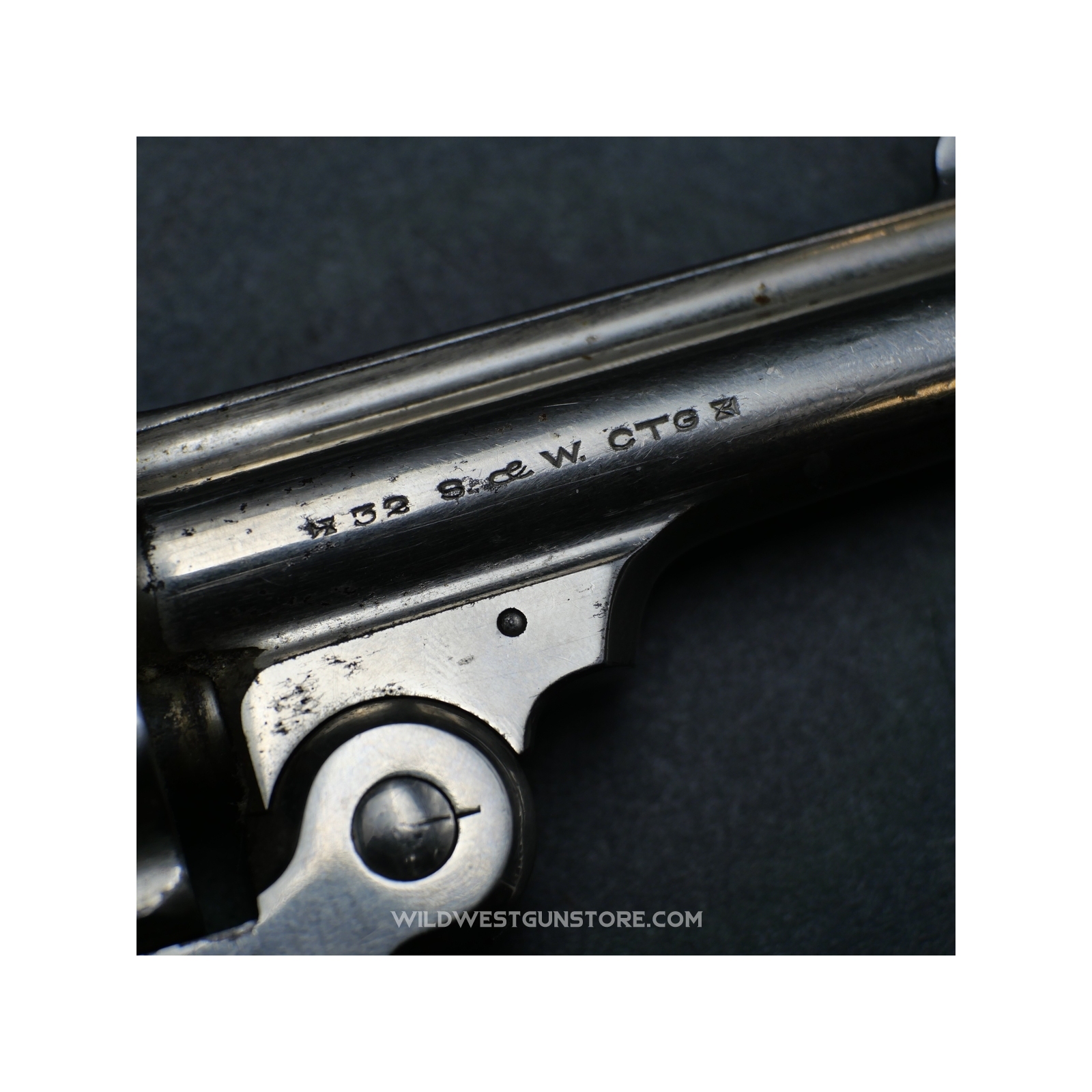 Revolver Smith Wesson DA Calibre 32SW Coffret D'origine