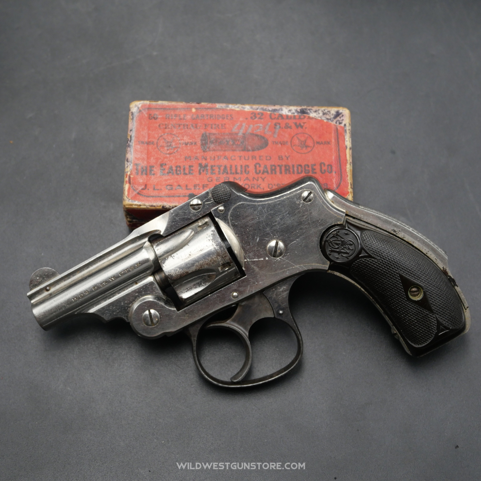 Revolver Smith Wesson 'Safety Bicycle' Hammerless 2nd Model Canon 2'' Calibre 32