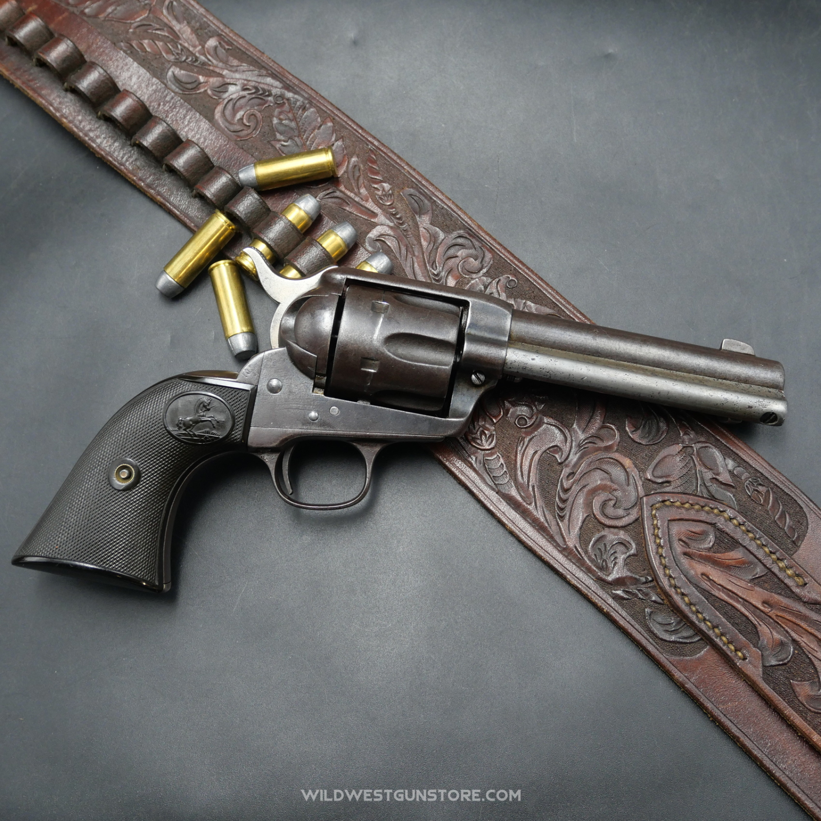 Revolver Western Colt SAA Canon 4''3/4 Calibre 45 Smokeless Frame Et Sa Lettre Archive Colt