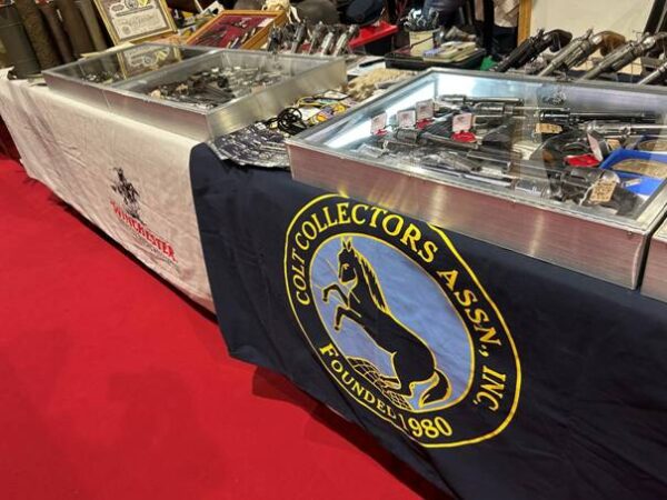 bourses aux armes
