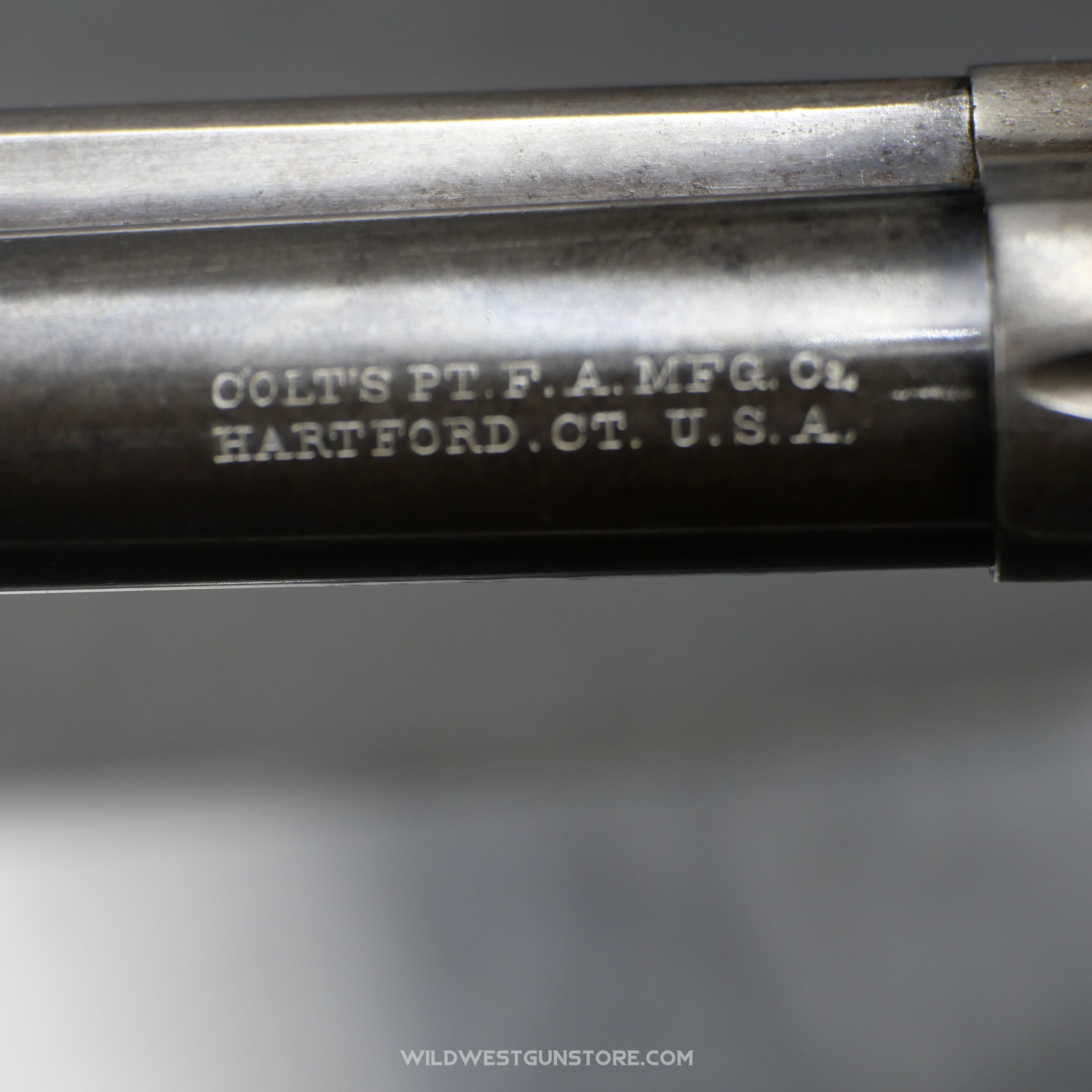 Revolver Colt Double Action Modèle 1877 Calibre 38 Poudre Noire De Collection